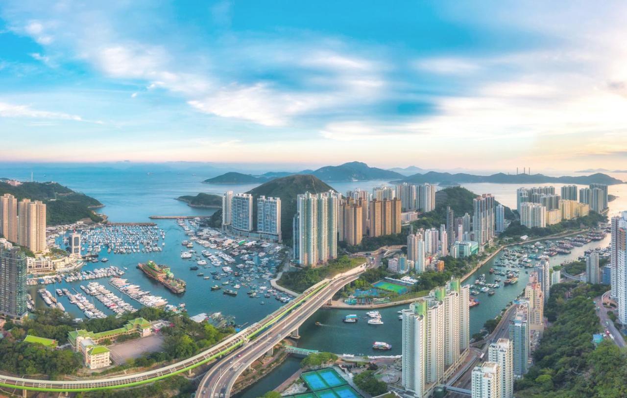 Отель Urbanwood Ap Lei Chau Гонконг Экстерьер фото