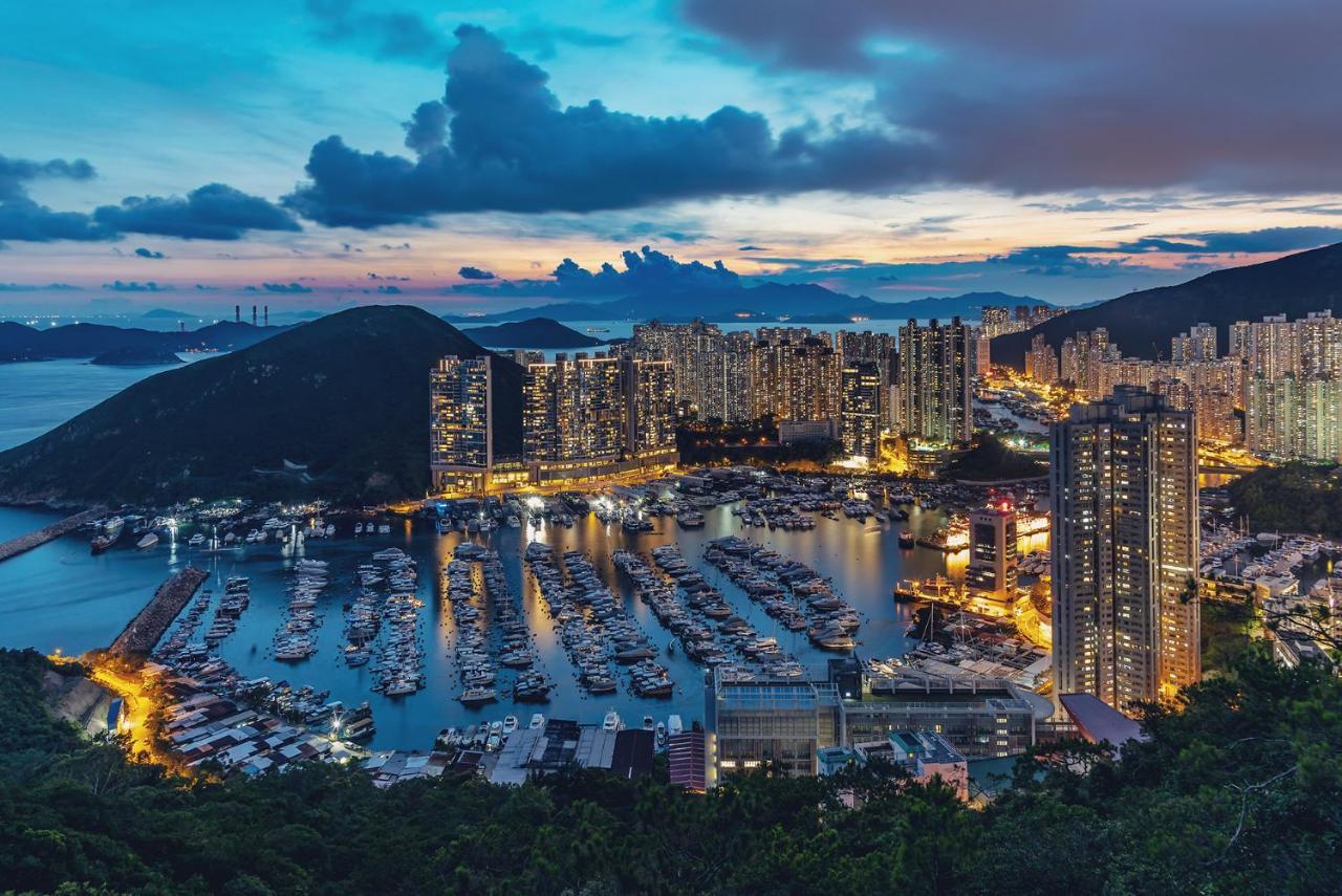 Отель Urbanwood Ap Lei Chau Гонконг Экстерьер фото
